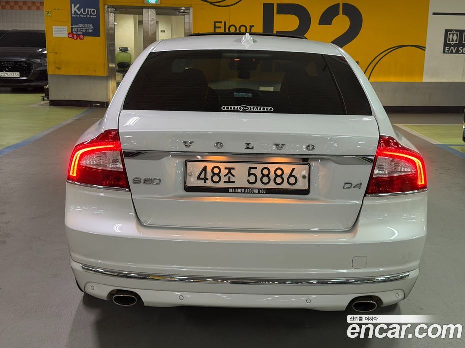Volvo S80 фото 4