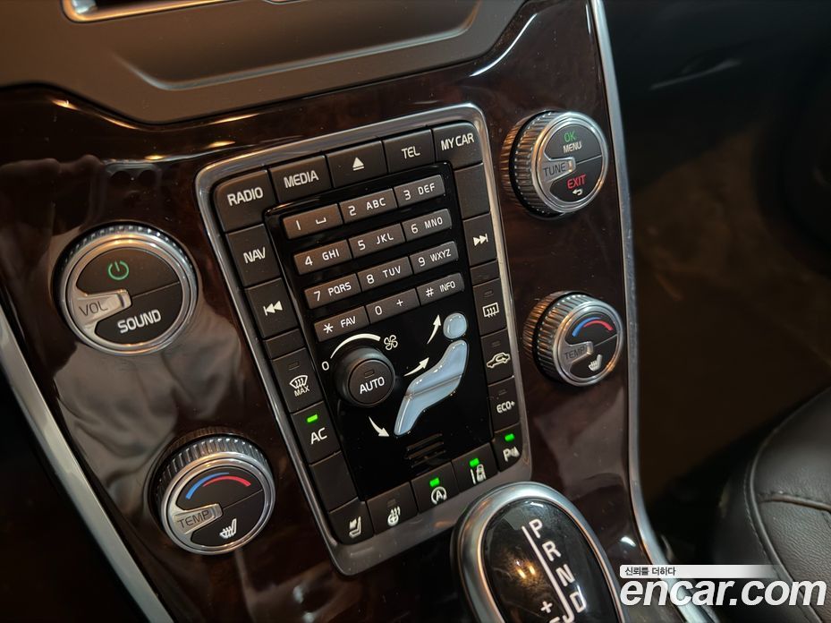 Volvo S80 фото 10