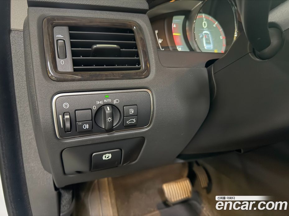Volvo S80 фото 12
