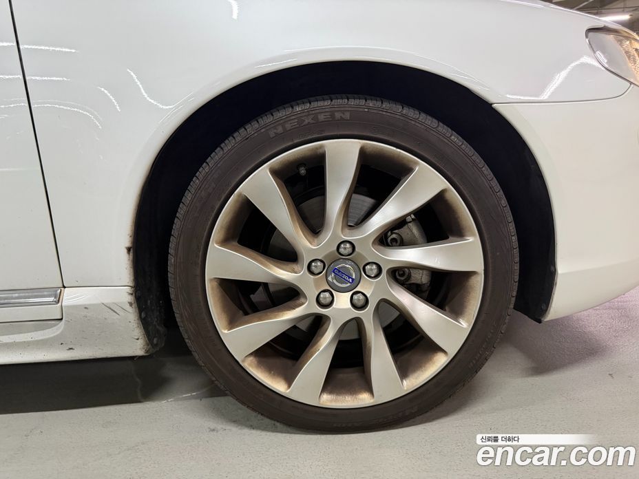 Volvo S80 фото 15