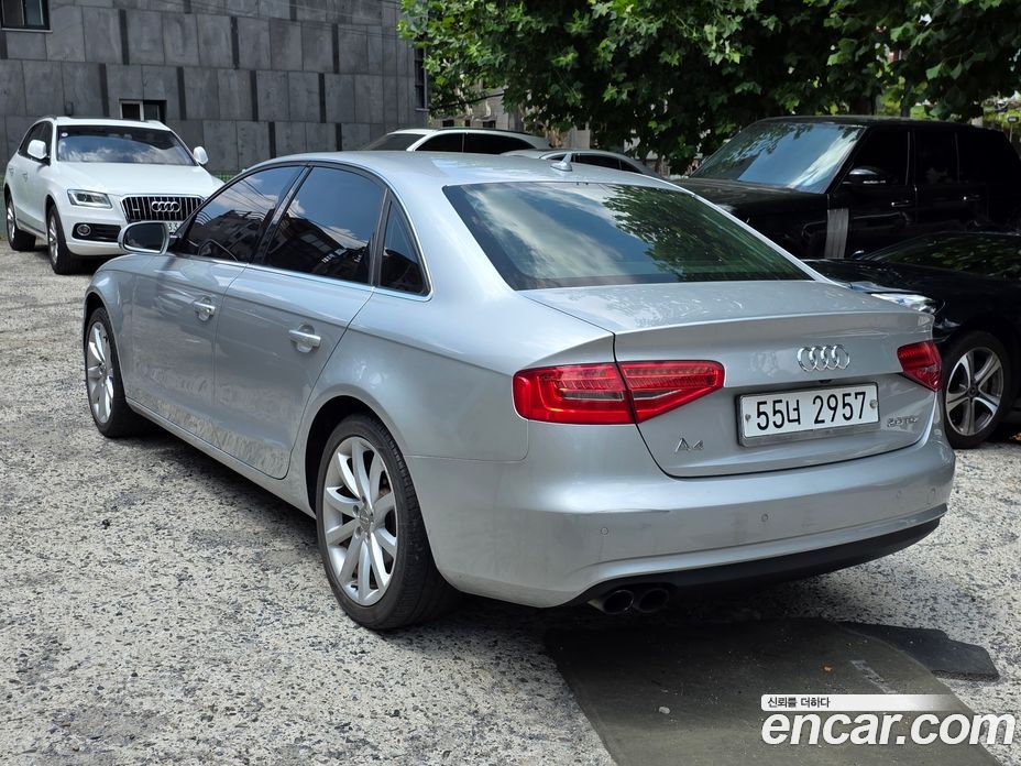 Audi A4 (B8) фото 4