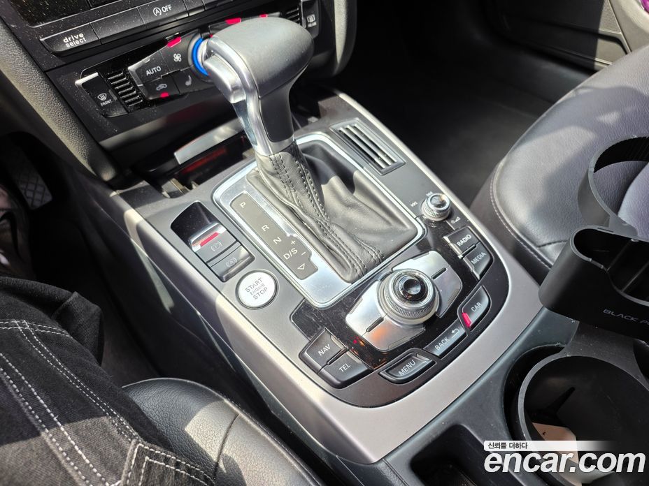 Audi A4 (B8) фото 16