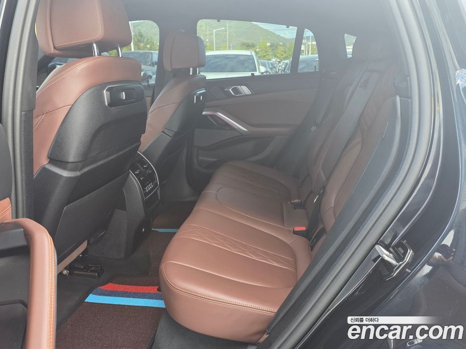 BMW X6 (G06) фото 11