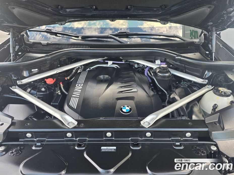 BMW X6 (G06) фото 16