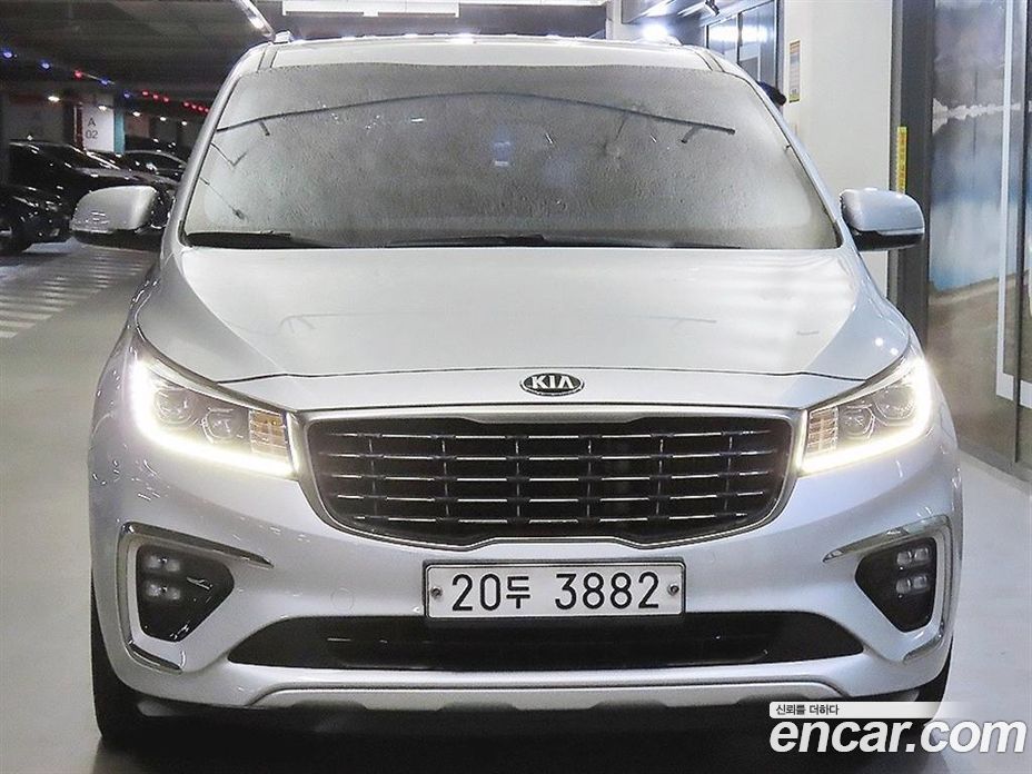 Kia Carnival 3rd Gen Restyling фото 2