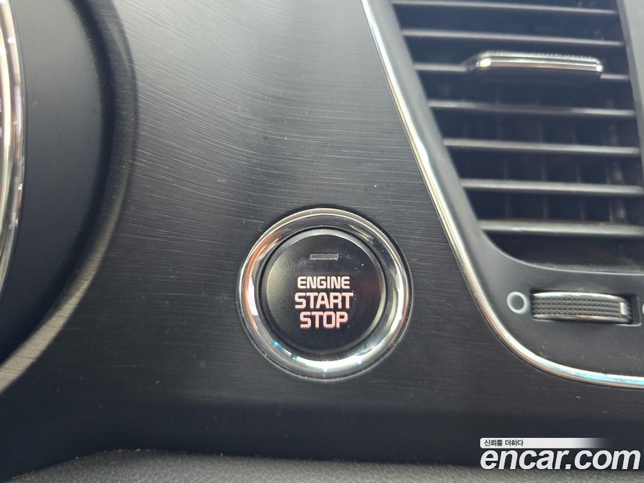 Kia Carnival 3rd Gen фото 10