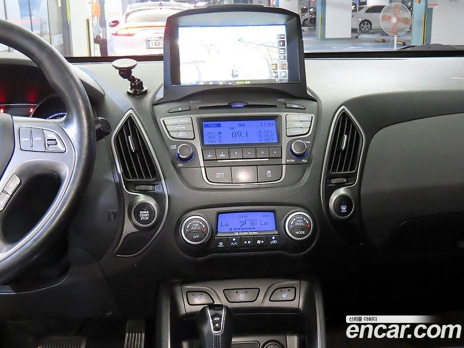 Hyundai Tucson ix Restyling фото 11