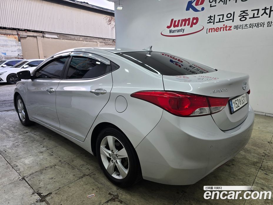 Hyundai Avante (MD) фото 6