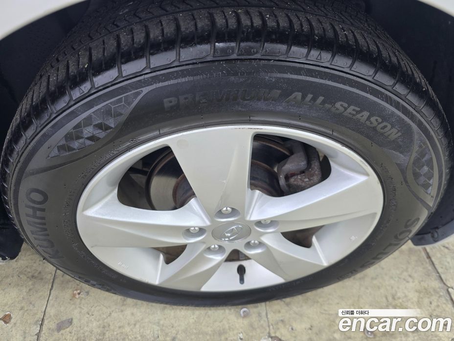 Hyundai Avante (MD) фото 19