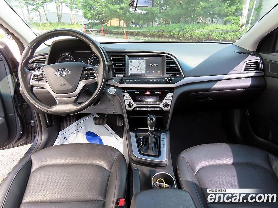 Hyundai Avante (AD) 6th Gen фото 7