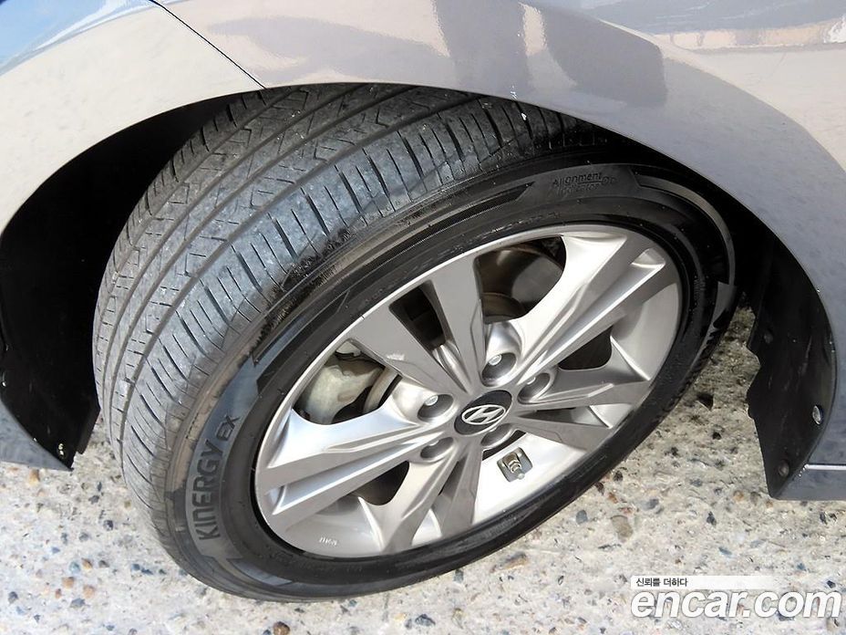 Hyundai Avante (AD) 6th Gen фото 18