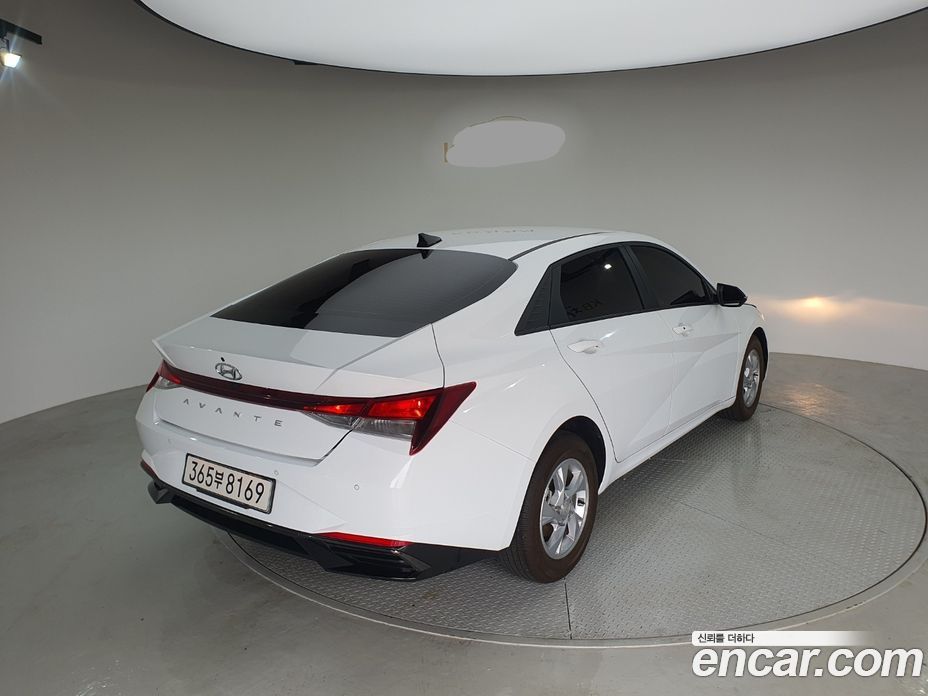 Hyundai Avante (CN7) фото 2