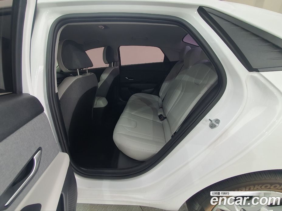Hyundai Avante (CN7) фото 11