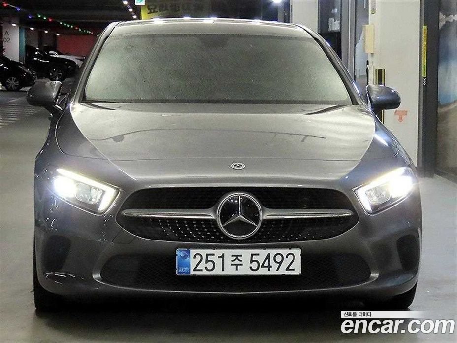 Mercedes-Benz A-Class W177 фото 2