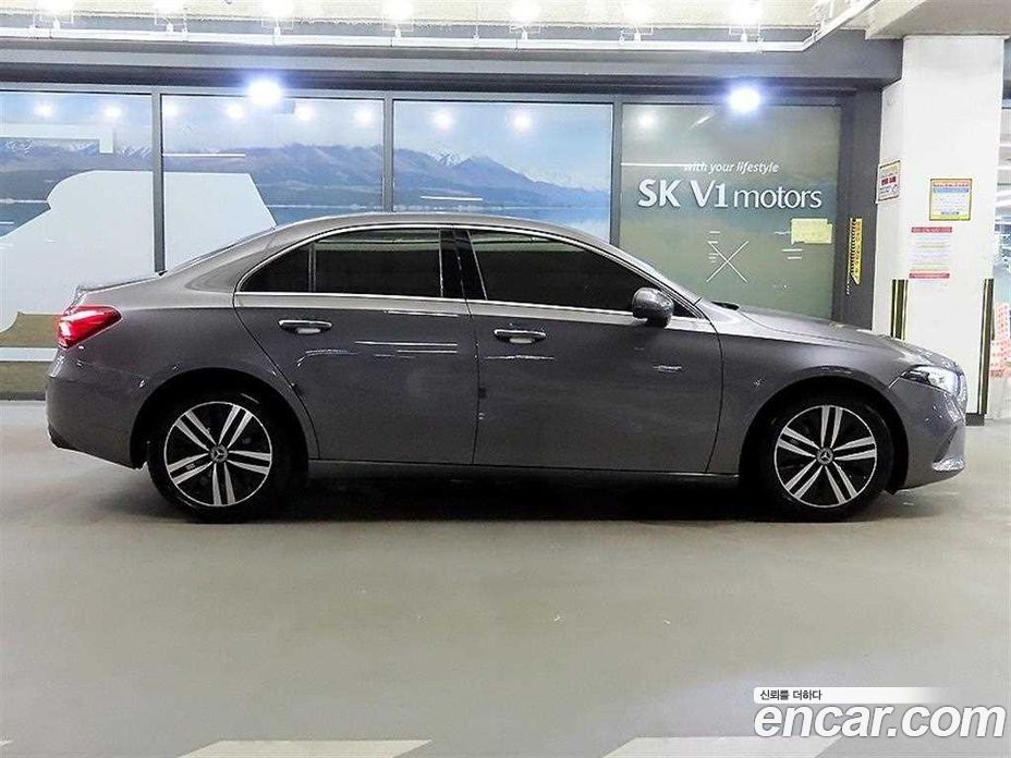 Mercedes-Benz A-Class W177 фото 3