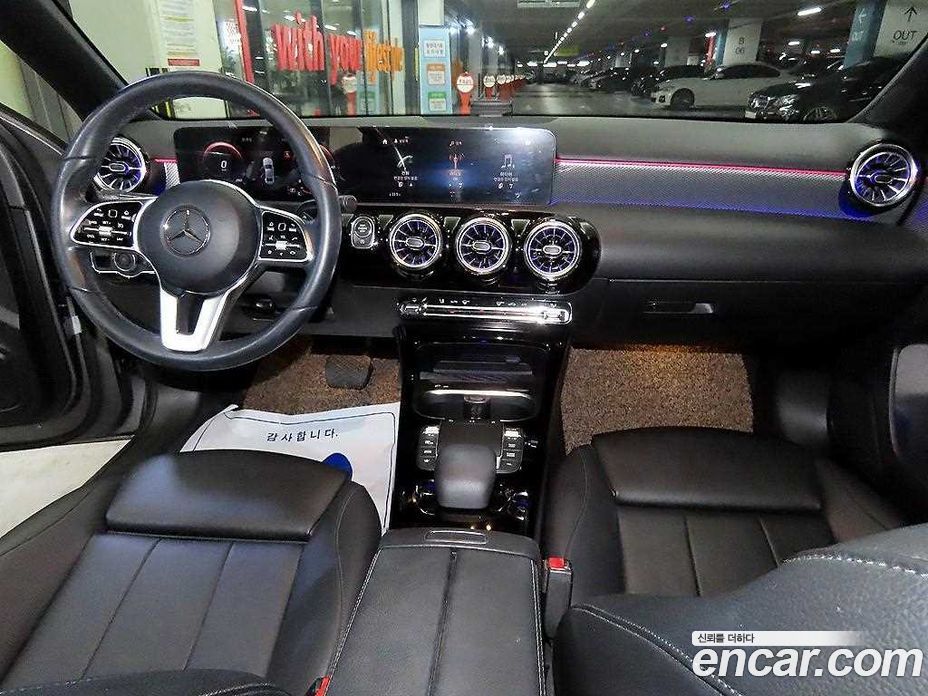 Mercedes-Benz A-Class W177 фото 10