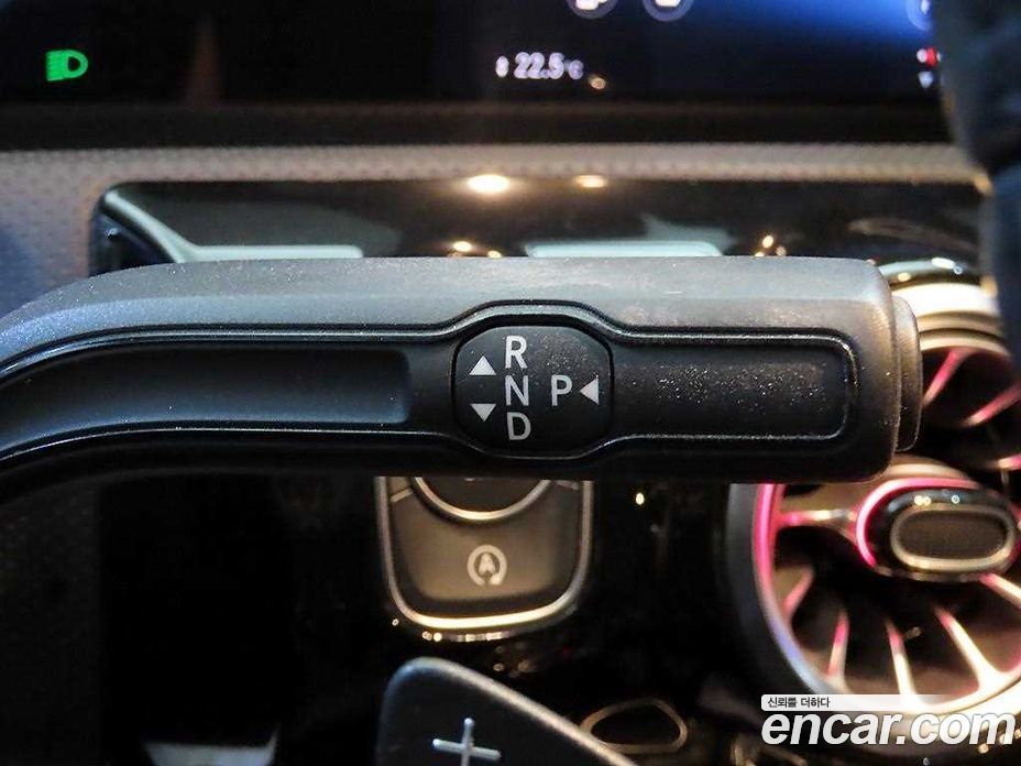 Mercedes-Benz A-Class W177 фото 13