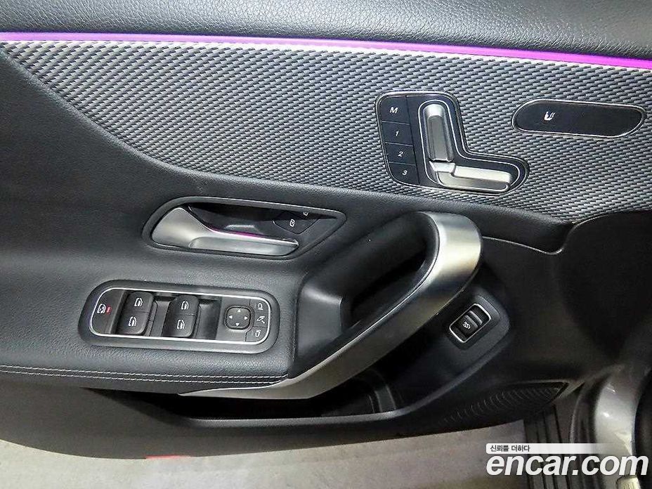 Mercedes-Benz A-Class W177 фото 14