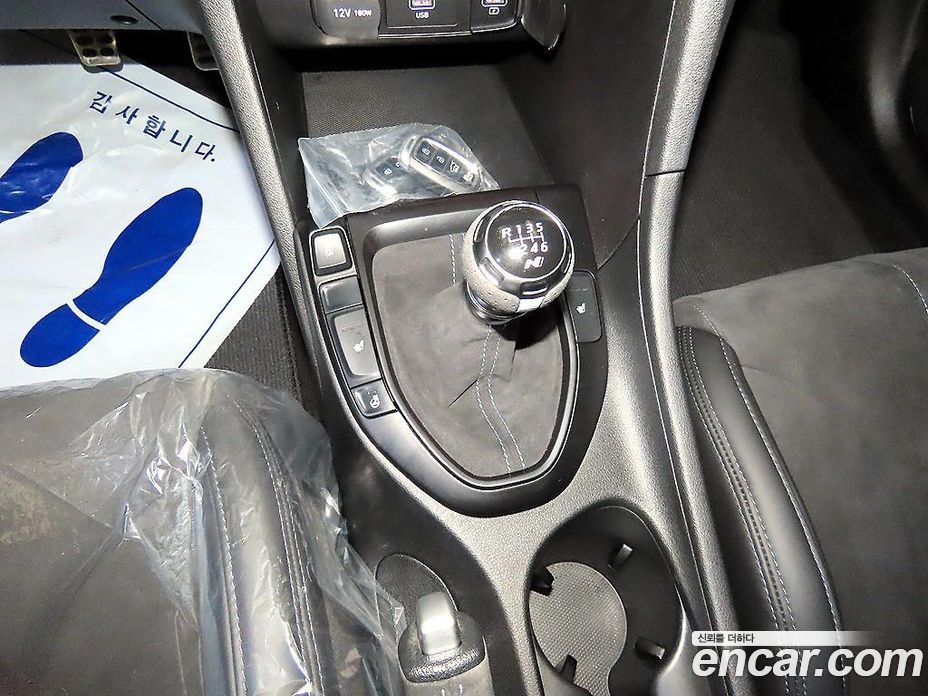 Hyundai Veloster (JS) фото 12