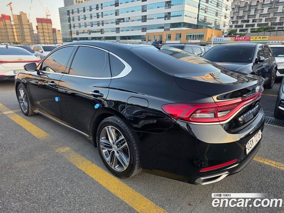Hyundai Grandeur (IG) 6th Gen фото 4