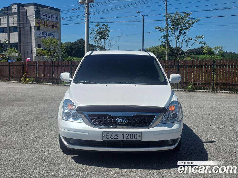 Kia Carnival 2nd Gen Restyling фото 2
