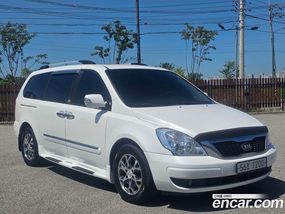 Kia Carnival 2nd Gen Restyling фото 3