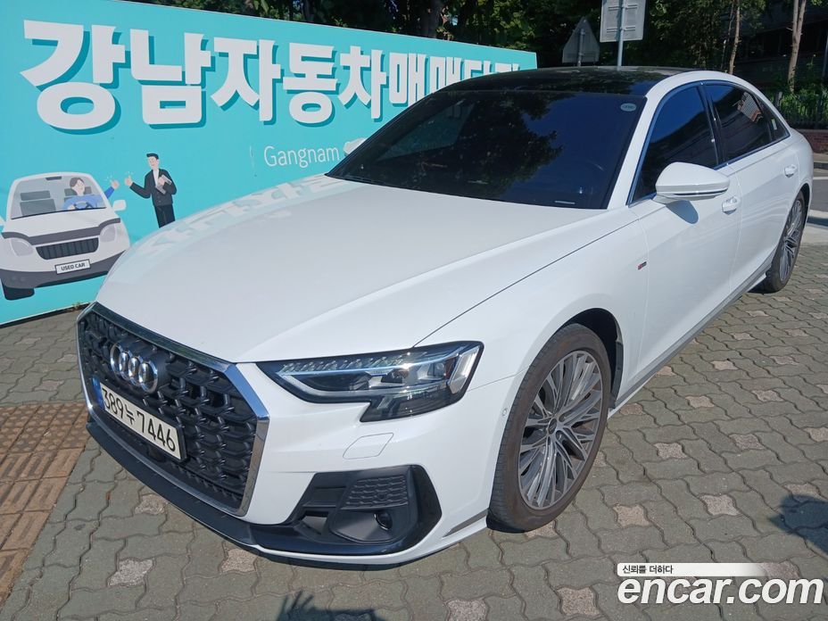 Audi A8 (D5) фото 2