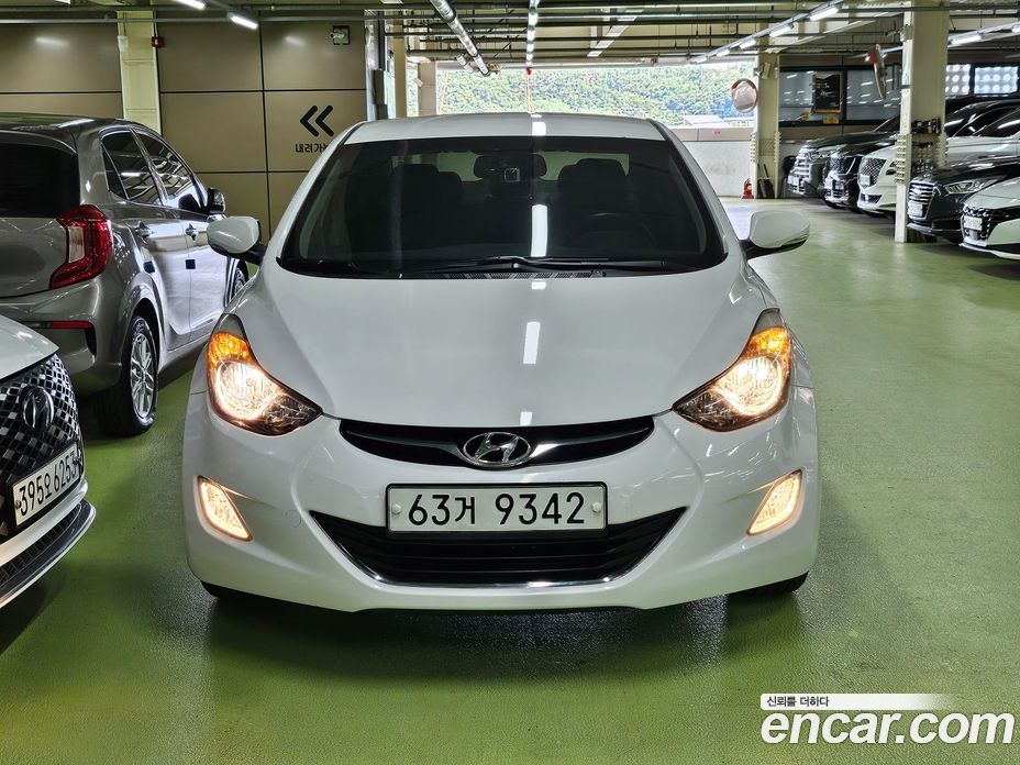 Hyundai Avante (MD) фото 3