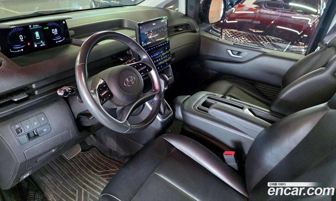 Hyundai Staria фото 6