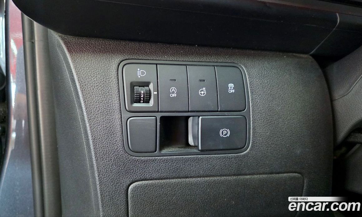 Hyundai Staria фото 14