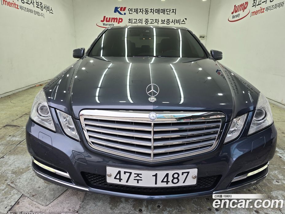 Mercedes-Benz E-Class W212 фото 2