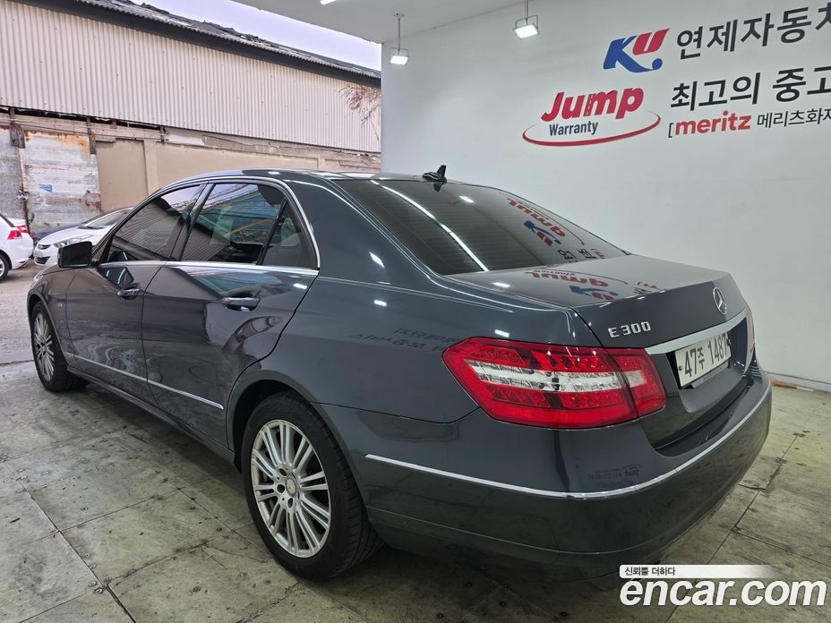 Mercedes-Benz E-Class W212 фото 6