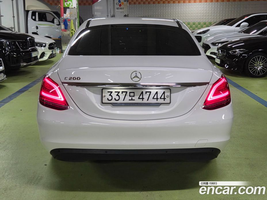 Mercedes-Benz C-Class W205 фото 4