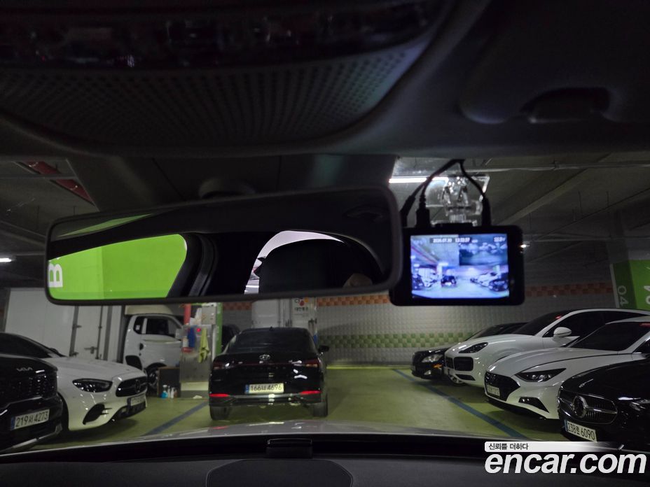 Mercedes-Benz C-Class W205 фото 6