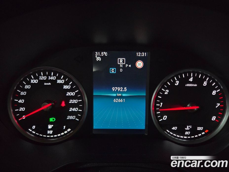 Mercedes-Benz C-Class W205 фото 8