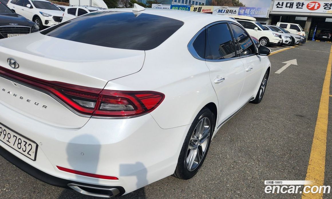 Hyundai Grandeur (IG) 6th Gen фото 4