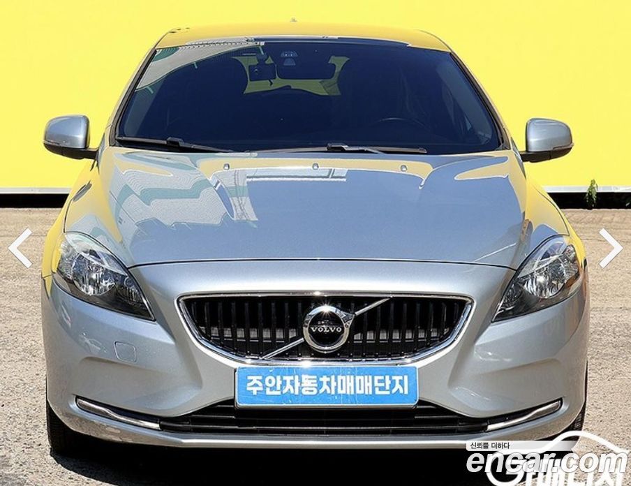 Volvo V40 фото 2