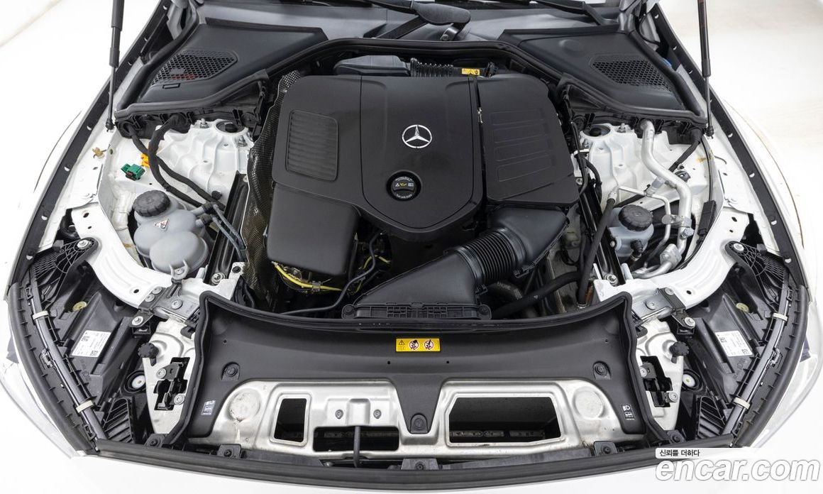 Mercedes-Benz E-Class W214 фото 6