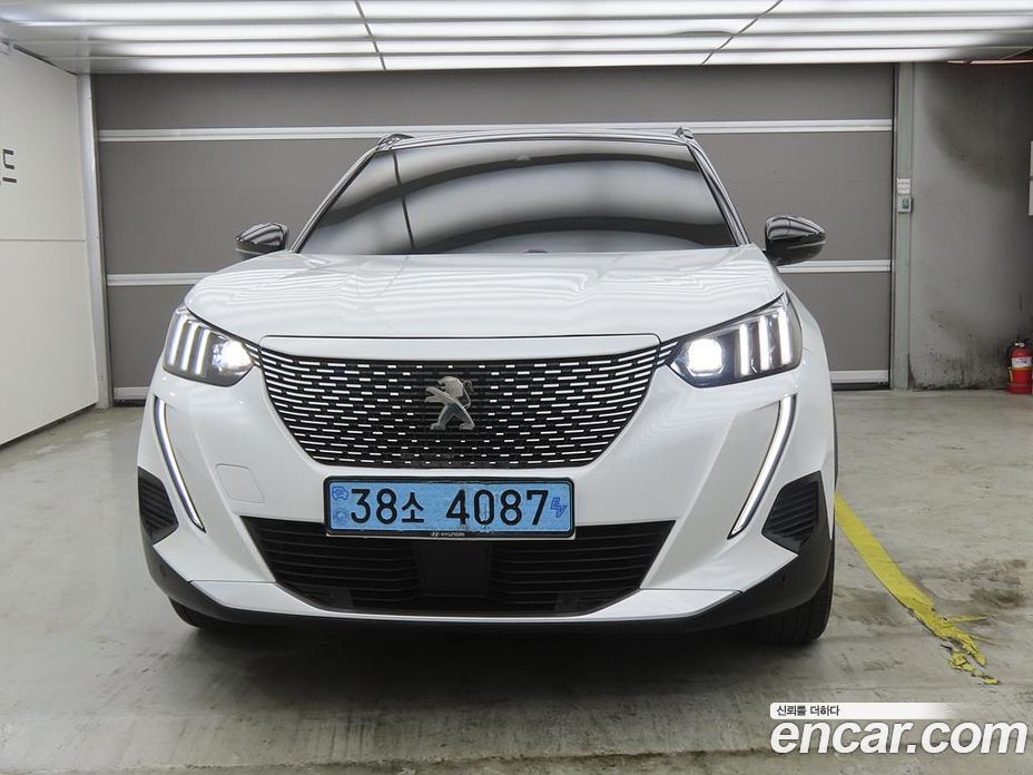 Peugeot e-2008 2nd Gen фото 2
