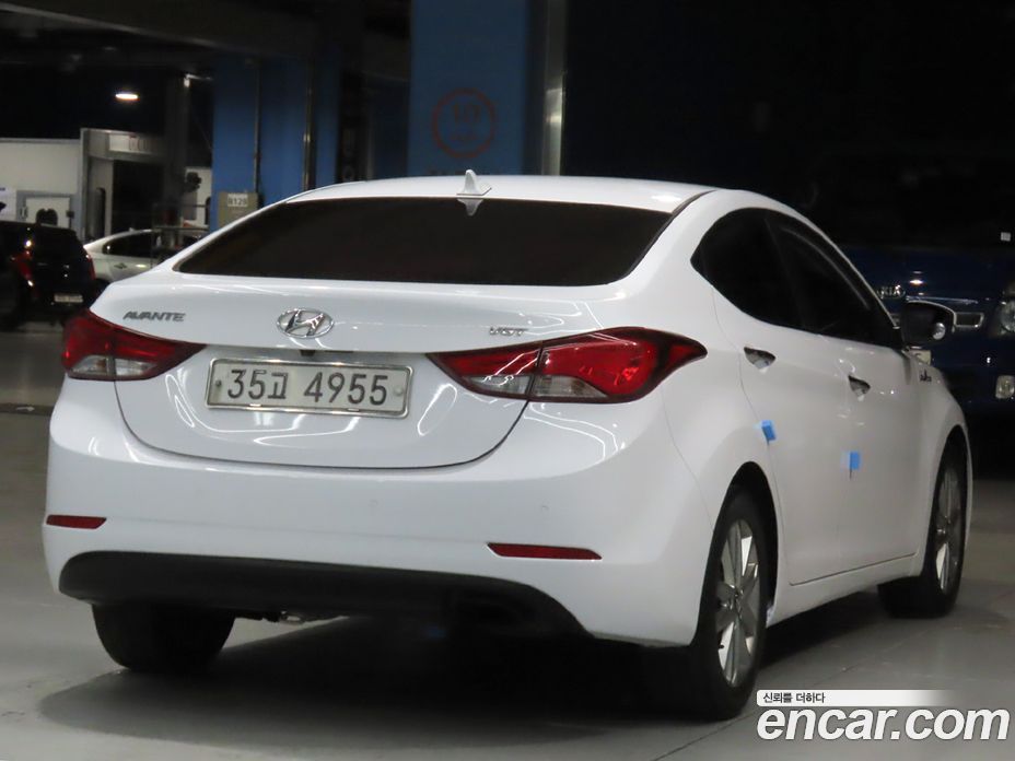 Hyundai The New Avante фото 2