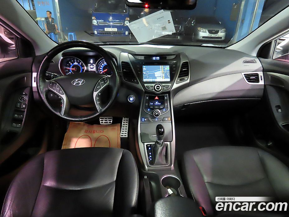 Hyundai The New Avante фото 7