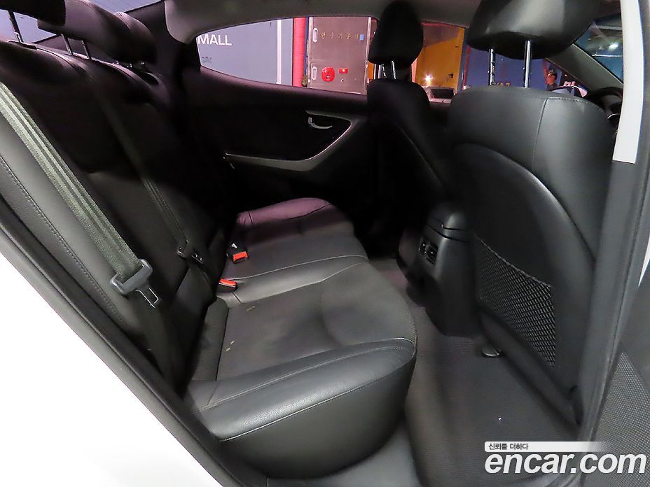 Hyundai The New Avante фото 11
