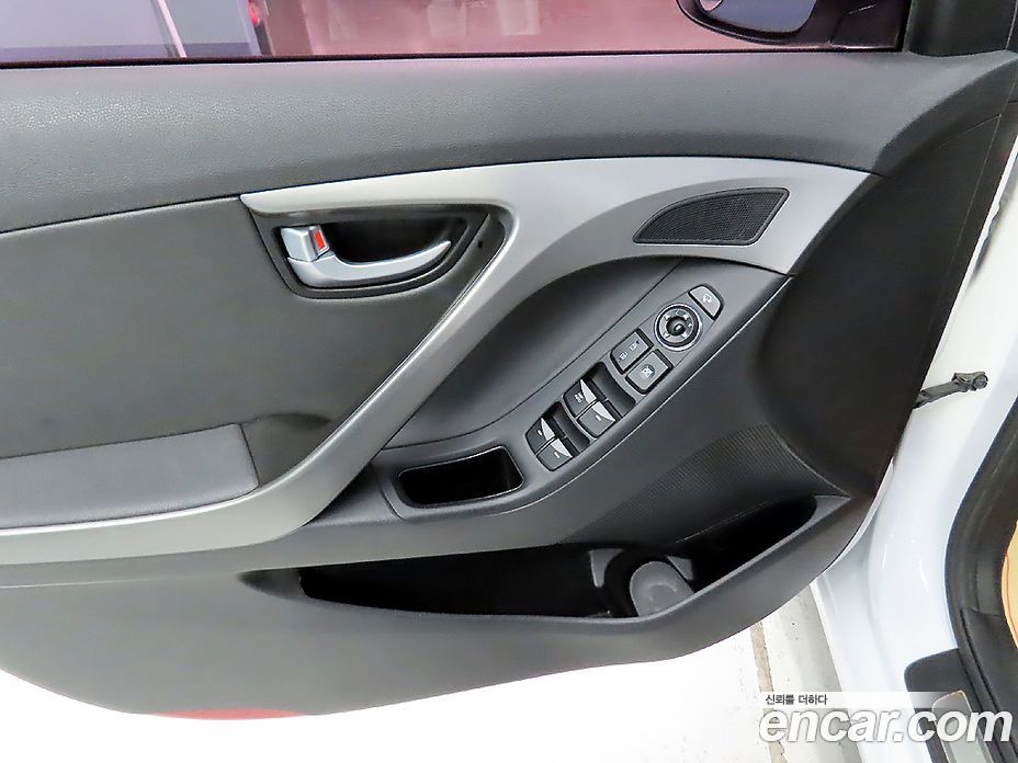 Hyundai The New Avante фото 14
