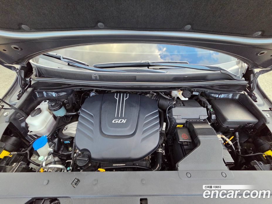 Kia Carnival 3rd Gen фото 19