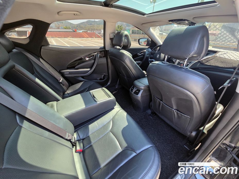Hyundai Grandeur (HG) фото 12