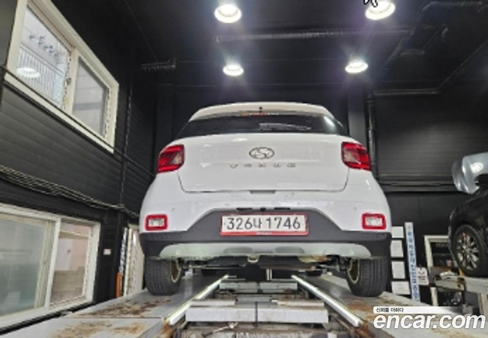Hyundai Venue фото 2