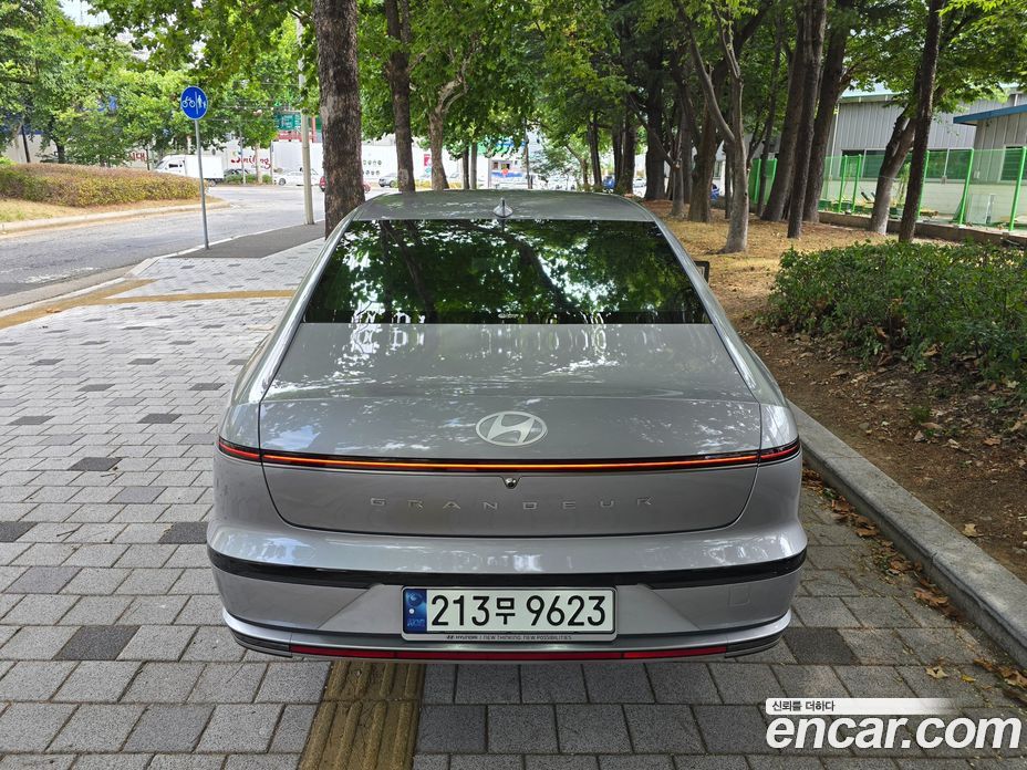 Hyundai Grandeur (GN7) фото 6