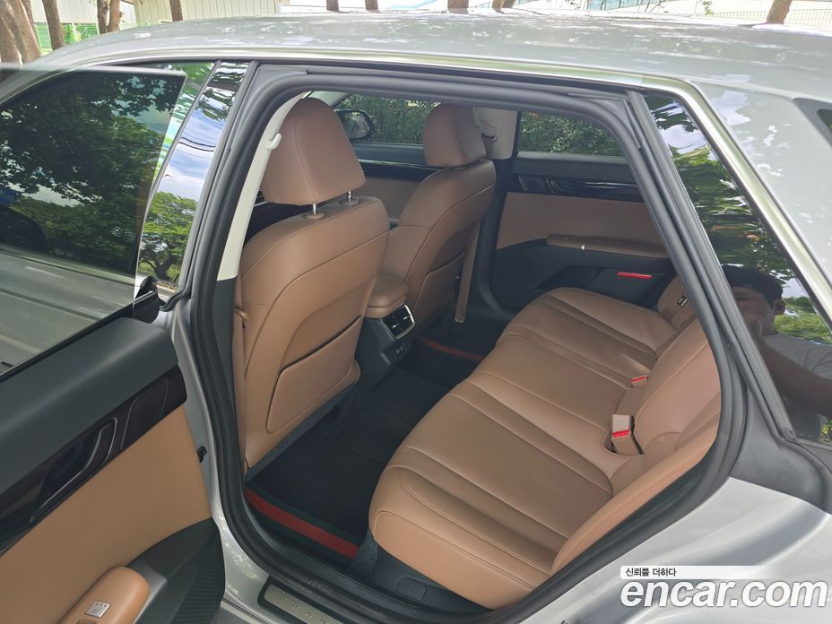 Hyundai Grandeur (GN7) фото 11