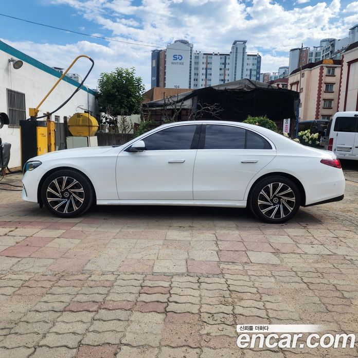 Mercedes-Benz E-Class W214 з Кореї