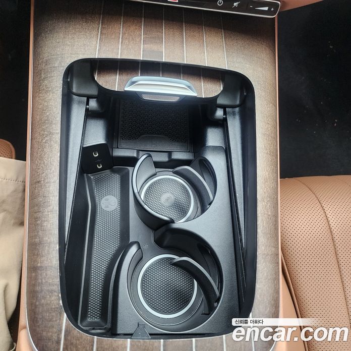 Mercedes-Benz E-Class W214 фото 13